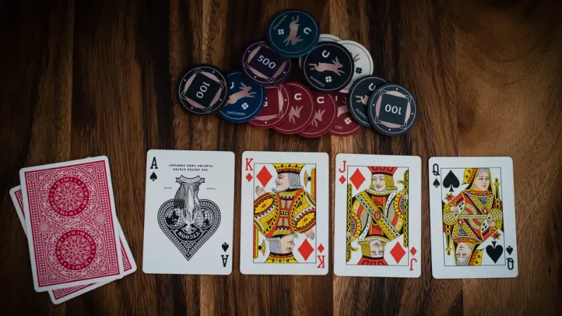 Player's choices for every round of Poker game betting